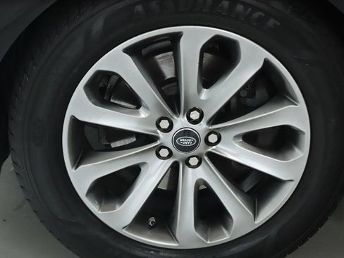 Used 2017 Land Rover Range Rover AWD/4WD image 38