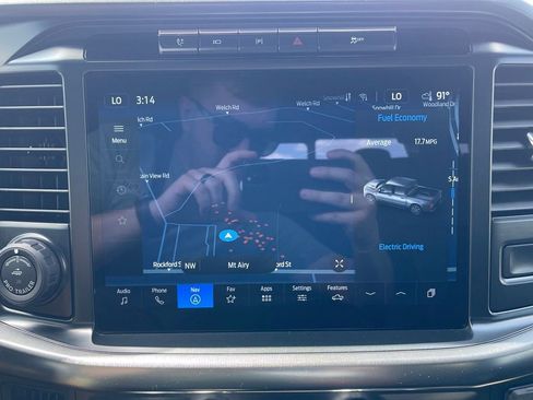 Used 2024 Ford F150 Lariat w/ Equipment Group 502A High image 12