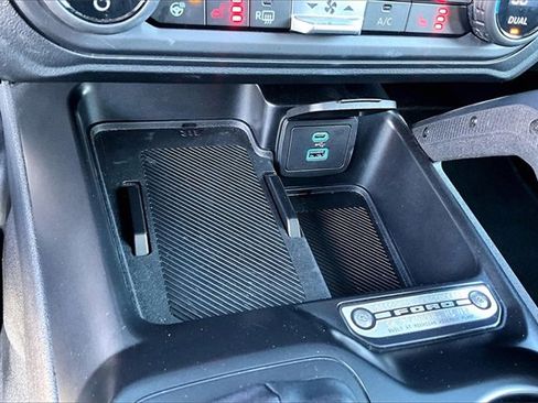 Certified 2025 Ford Bronco Badlands image 23