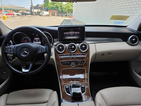 Used 2015 Mercedes-Benz C 300 4MATIC Sedan image 16