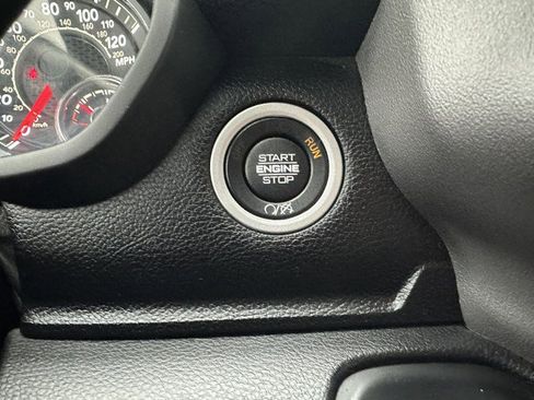 Used 2024 RAM 2500 Big Horn image 24