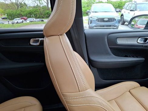 Used 2021 Volvo XC40 T5 Inscription w/ Climate Package AWD/4WD image 17