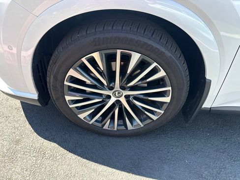 Used 2025 Lexus RX 350 w/ Convenience Package AWD/4WD image 8