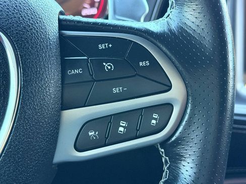 Used 2023 Dodge Challenger SRT Hellcat RWD image 25