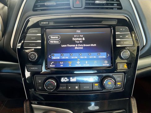 Used 2022 Nissan Maxima SR w/ Sport Mat Group FWD image 14