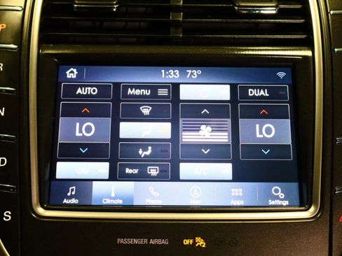 Used 2020 Lincoln Nautilus FWD w/ Equipment Group 101A image 29