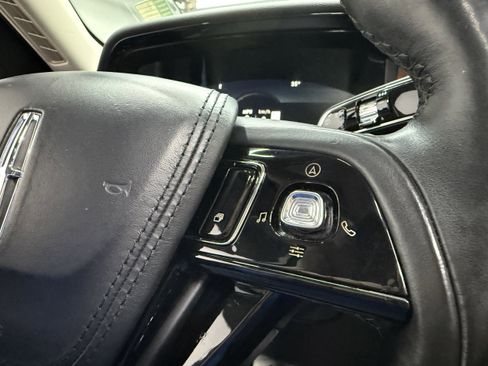 Used 2020 Lincoln Aviator Reserve w/ Equipment Group 201A image 15