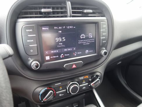 Used 2023 Kia Soul LX w/ Option Group 015 FWD image 13