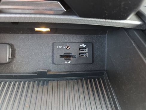 Used 2015 Ford F150 XLT w/ Equipment Group 302A Luxury AWD/4WD image 25
