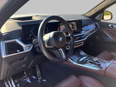 Used 2025 BMW X7 M60i w/ Executive Package AWD/4WD image 18