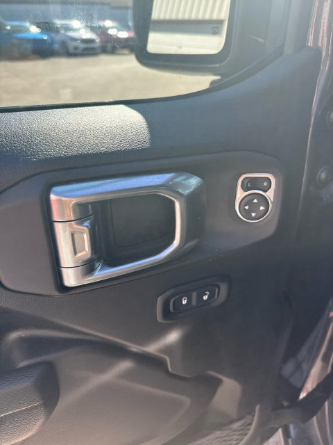Used 2022 Jeep Wrangler Unlimited Sport AWD/4WD image 12