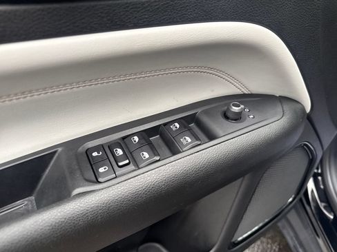 Certified 2023 Jeep Compass Limited w/ Elite Group AWD/4WD image 13