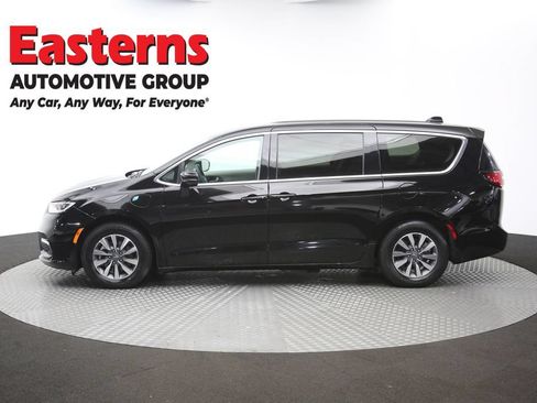 Used 2024 Chrysler Pacifica Limited FWD image 60