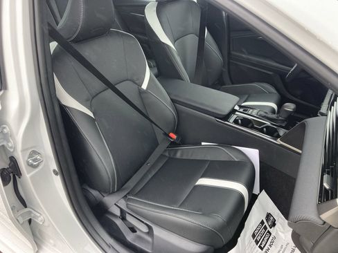 Used 2026 Toyota Camry SE w/ Convenience Package image 28