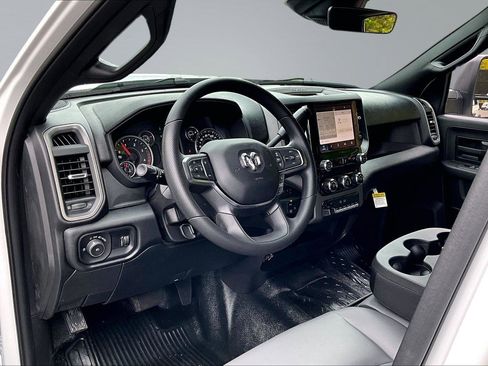 New 2026 RAM 3500 Tradesman AWD/4WD image 7