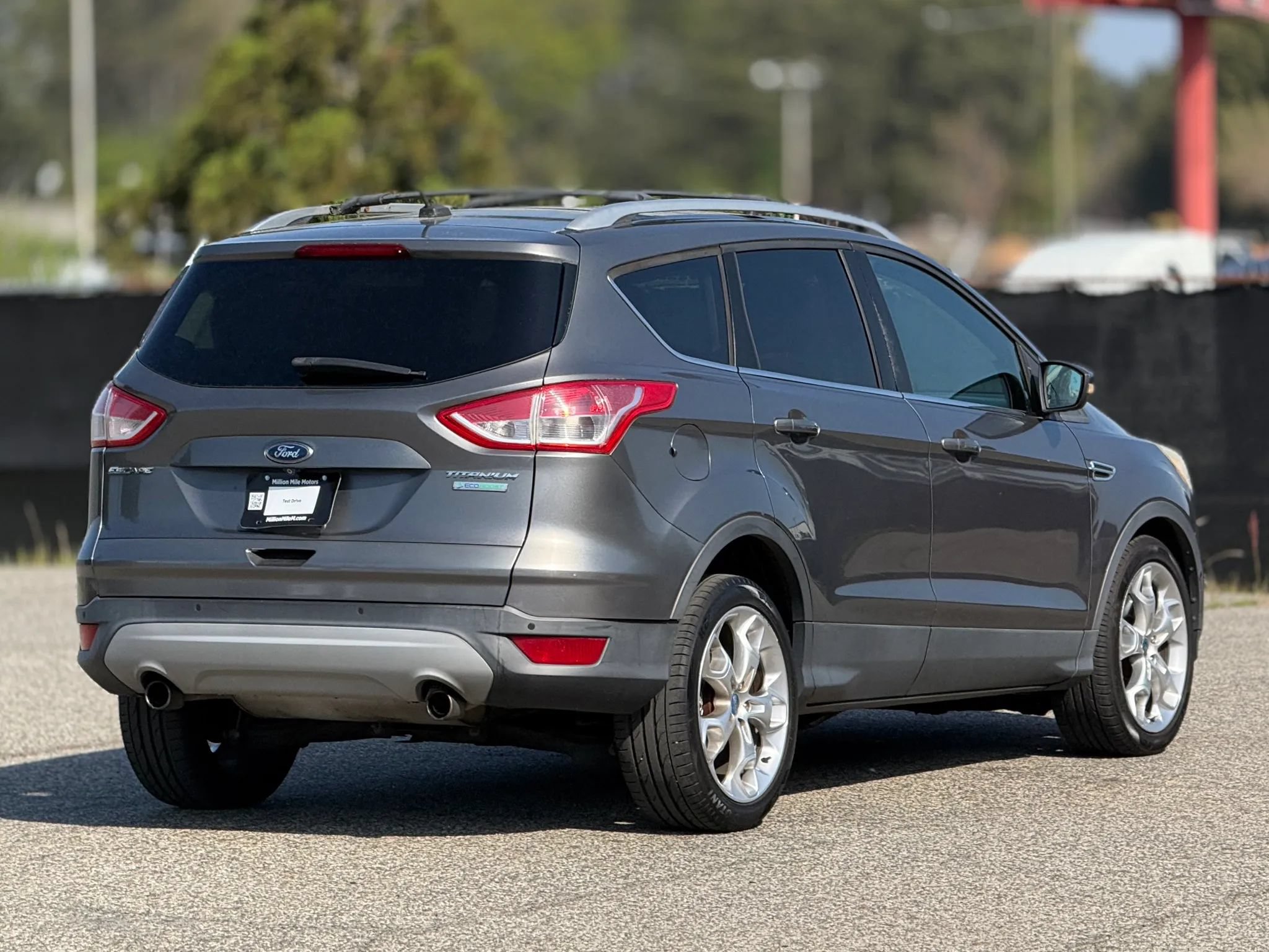 Used 2013 Ford Escape Titanium w/ Parking Technology Pkg FWD image 9