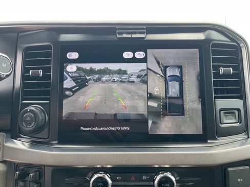 New 2026 Ford F350 Platinum w/ Platinum Plus Package AWD/4WD image 4