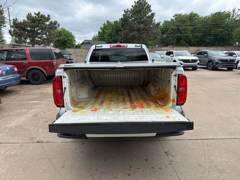 Used 2022 Chevrolet Colorado LT w/ Fleet Safety Package RWD image 13