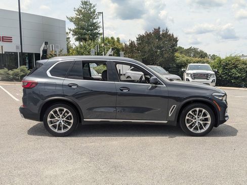 Used 2022 BMW X5 xDrive40i w/ Premium Package AWD/4WD image 8