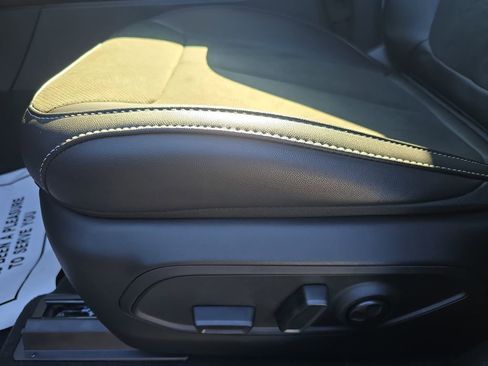 New 2025 Jeep Grand Cherokee Altitude image 29