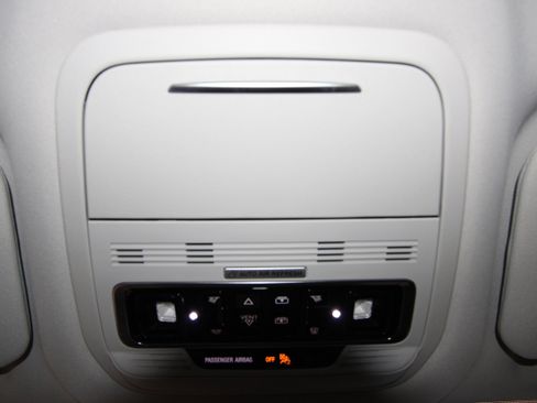 New 2026 Lincoln Nautilus Premier w/ Equipment Group 102A image 21