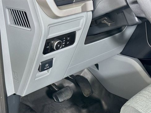 Used 2023 Ford F150 XL w/ Trailer Tow Package image 10