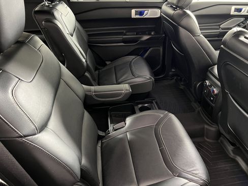 Used 2020 Ford Explorer ST w/ ST Street Pack image 22