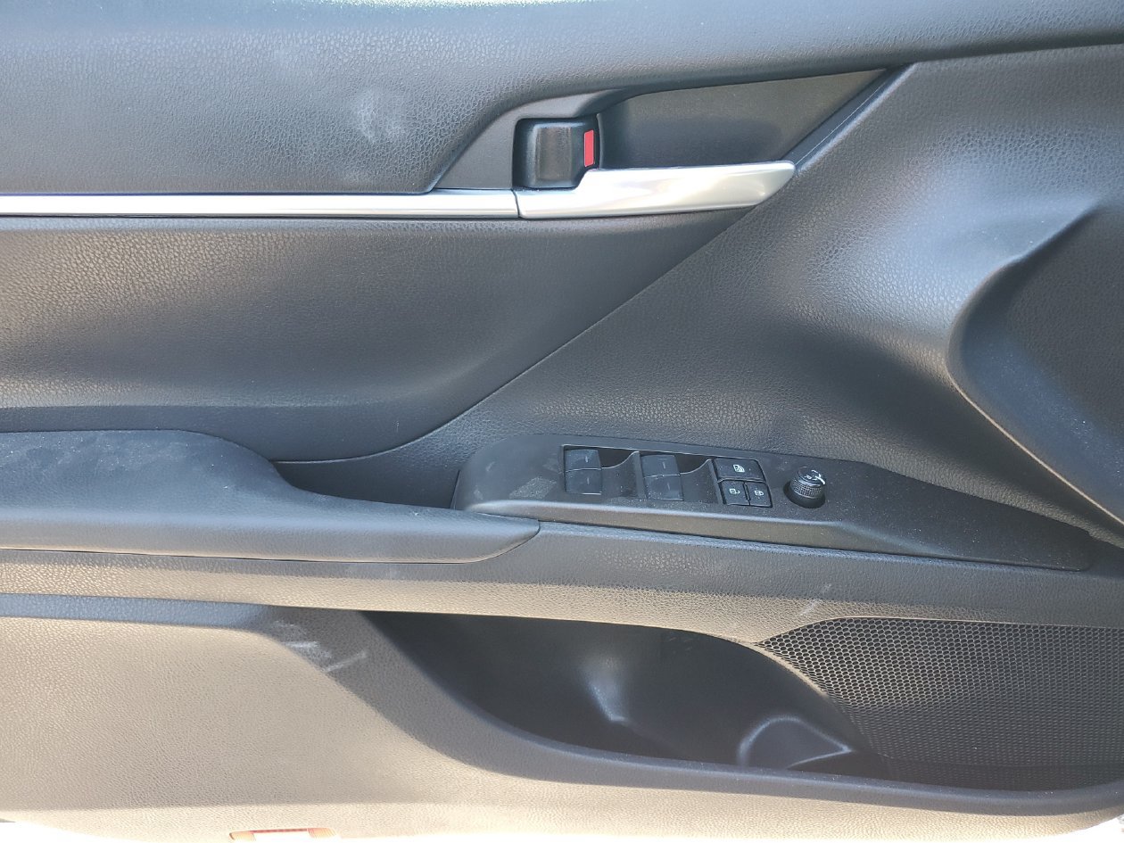 Used 2024 Toyota Camry SE w/ Convenience Package FWD image 16