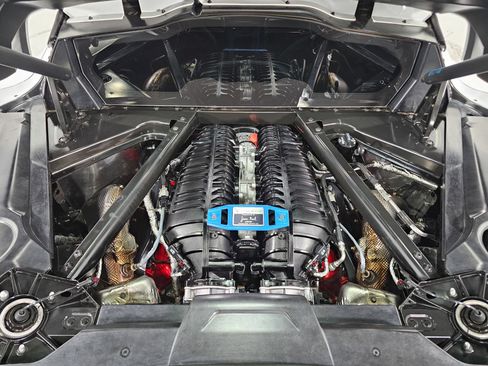 Used 2025 Chevrolet Corvette Z06 w/ Z07 Performance Package RWD image 5