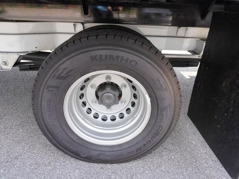 Used 2024 Mercedes-Benz Sprinter 4500 image 4