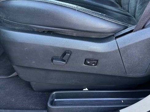 Used 2017 Dodge Grand Caravan SXT FWD image 17