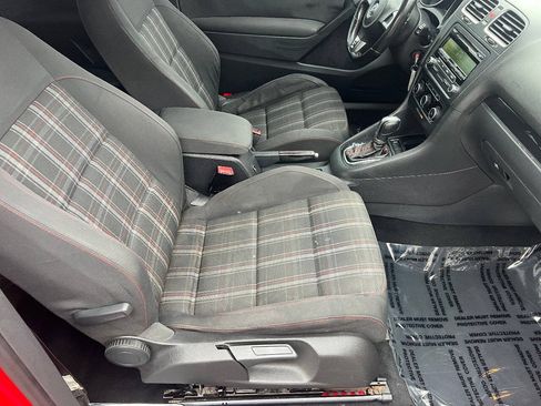 Used 2012 Volkswagen Golf 2-Door FWD image 21