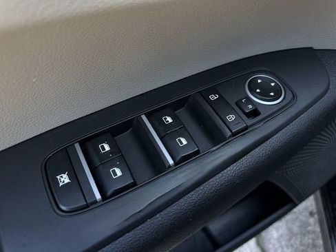 Used 2023 Kia Forte LXS w/ LXS Technology Package FWD image 12