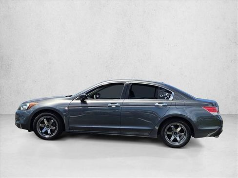 Used 2010 Honda Accord EX-L image 3