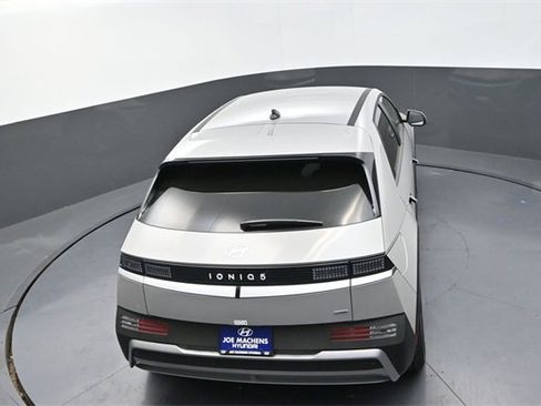 New 2025 Hyundai Ioniq 5 SE image 26