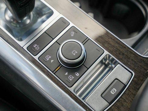 Used 2020 Land Rover Range Rover Sport HSE image 39