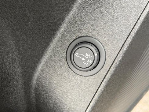 Used 2022 Chevrolet Equinox LT image 21