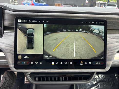Used 2022 Rivian R1T Adventure AWD/4WD image 27