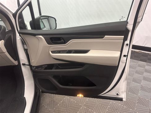 Used 2026 Honda Odyssey EX-L image 16