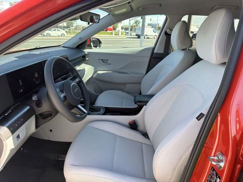 Used 2024 Hyundai Kona SE image 22