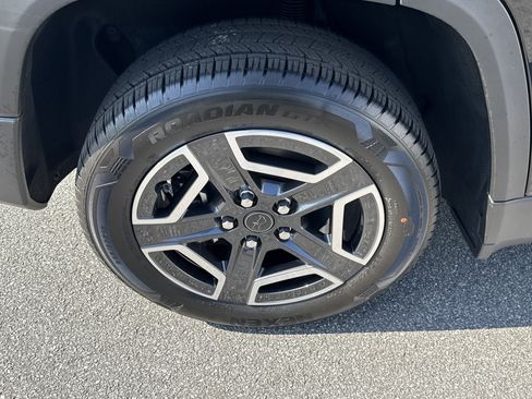 New 2026 Jeep Cherokee Limited image 22