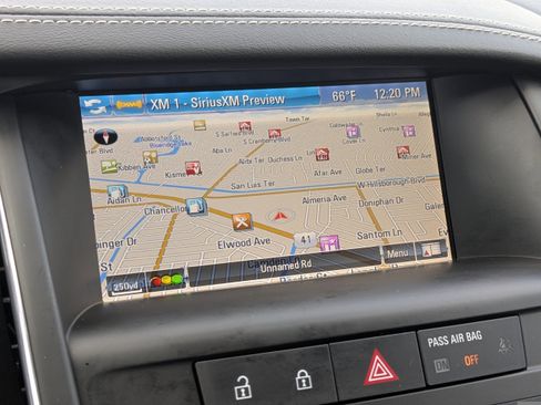 Used 2018 Buick Cascada Premium image 23