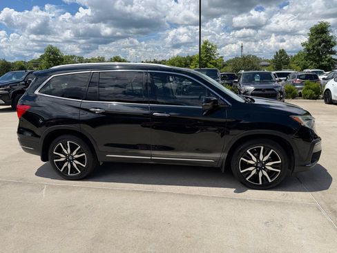 Used 2019 Honda Pilot Touring image 4