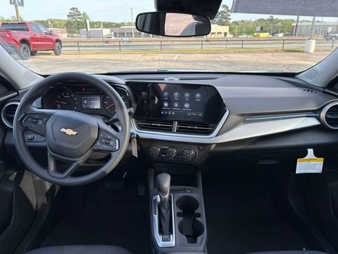 New 2026 Chevrolet Trax LS w/ Driver Confidence Package FWD image 13