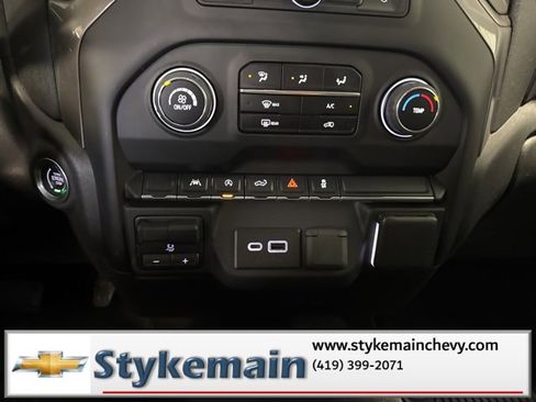Used 2023 Chevrolet Silverado 1500 Custom image 7