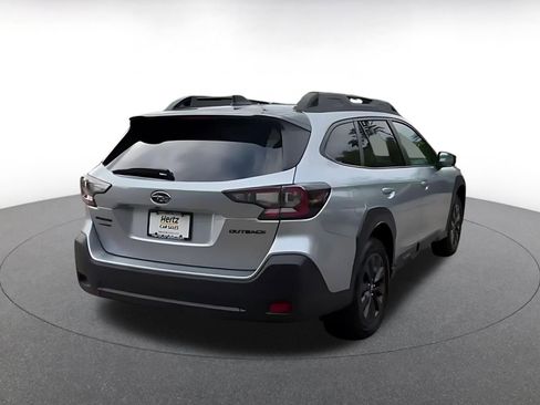 Used 2025 Subaru Outback Onyx Edition AWD/4WD image 14