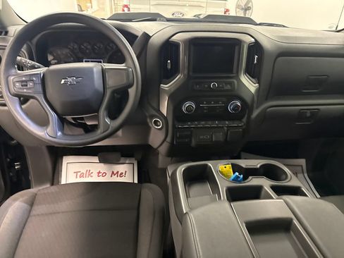 Used 2025 Chevrolet Silverado 1500 Custom Trail Boss AWD/4WD image 13