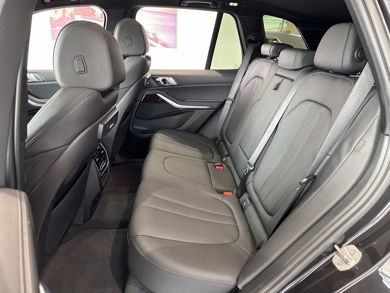 Used 2020 BMW X5 xDrive40i w/ Convenience Package AWD/4WD image 37