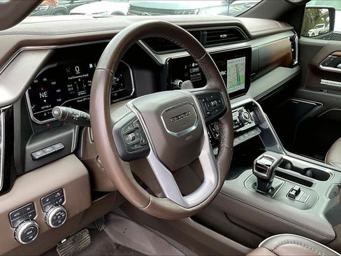 Used 2023 GMC Sierra 1500 Denali w/ Denali Reserve Package AWD/4WD image 18
