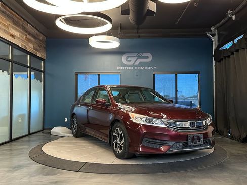 Used 2017 Honda Accord LX image 1